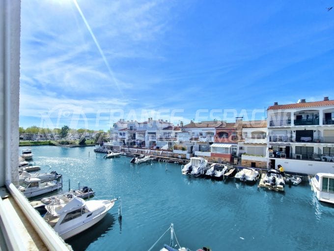 appartement vue canal empuriabrava 2 pièces 40 m², belle vue marina