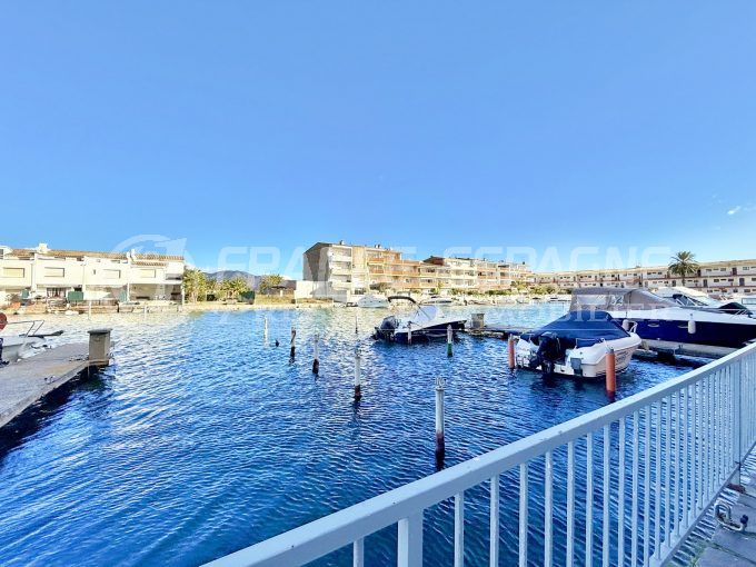 piso vista marina empuriabrava 3 habitaciones 60 m², vista marina