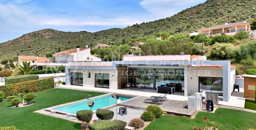 luxeueuse villa proche roses 4 pièces 262 m², villa moderne