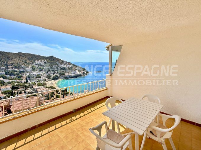 appartement vue mer imprenable roses 3 pièces 88 m², terrasse vue mer