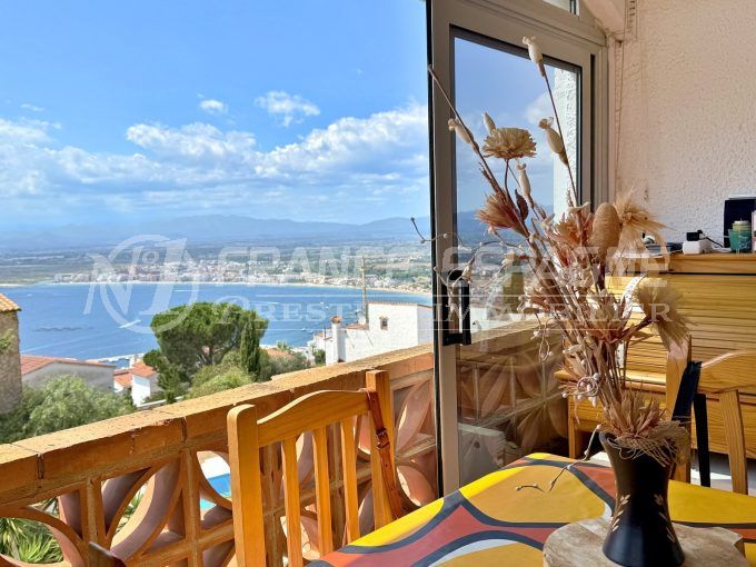 studio atico vue mer roses 1 pièce 36 m², véranda vue mer
