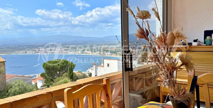 studio atico vue mer roses 1 pièce 36 m², véranda vue mer