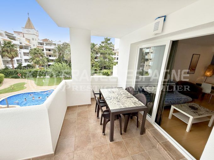 appartement roses 3 pièces 75 m², terrasse vue piscine