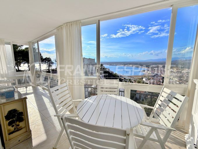 appartement superbe vue mer roses 3 pièces 92 m², terrasse superbe vue mer