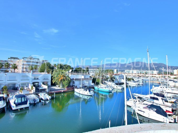 appartement amarre roses 2 pièces 32 m², vue canal