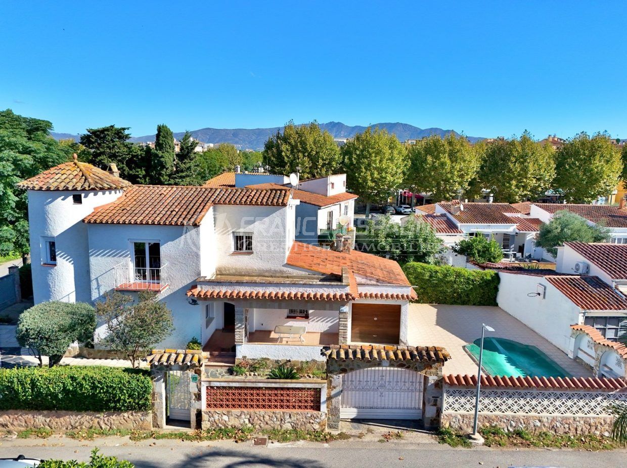 maison-villa-maison-empuriabrava-vente-1762438111-VM647_1_original